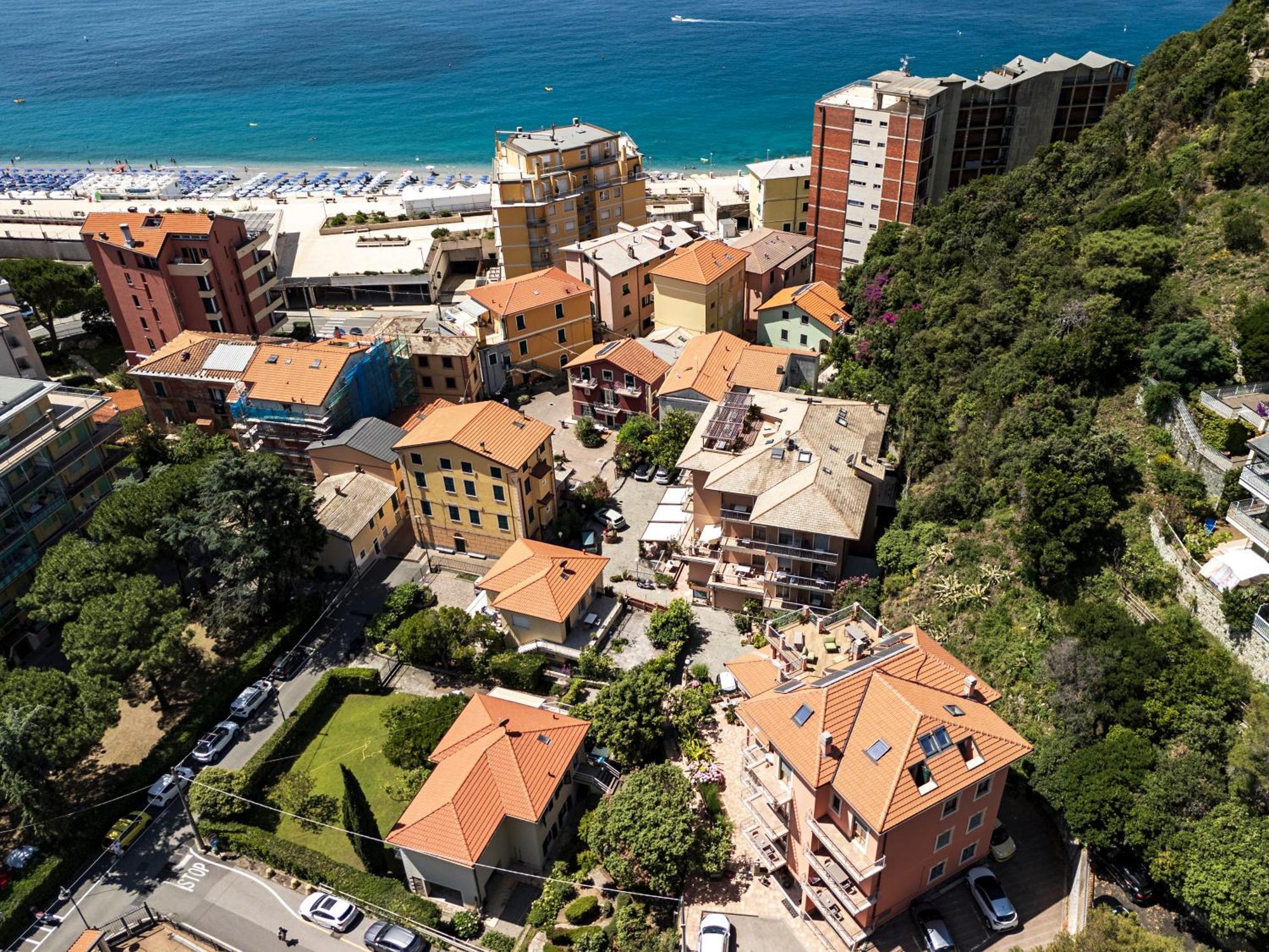 Kriss Deiva Marina