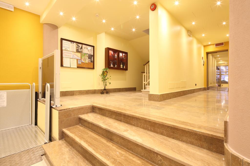 Kriss Appart hôtel Deiva Marina